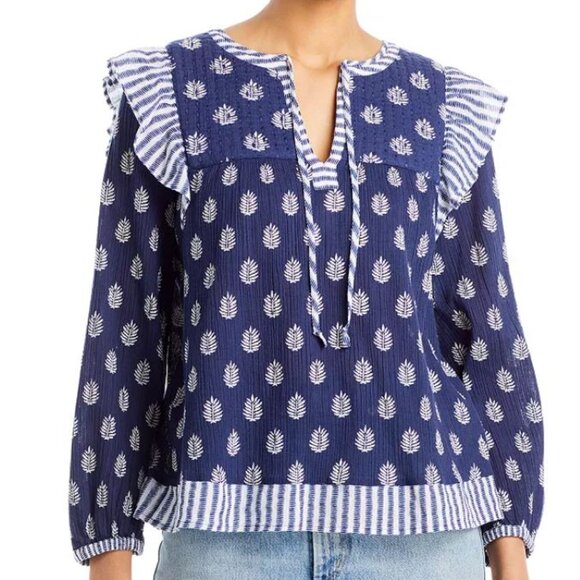 Vineyard Vines Tops - Vineyard Vines Fleur de Leaf Quilted Top Size 3X